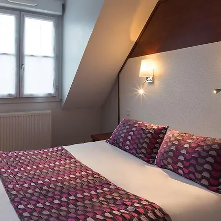 Hotel The Originals Boutique, Le Lion D'or, Fougères Ouest 3*
