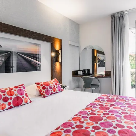 The Originals Boutique, Le Lion D'or, Fougères Ouest Hotel Maen Roch