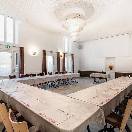The Originals Boutique, Le Lion D'or, Fougères Ouest 3*