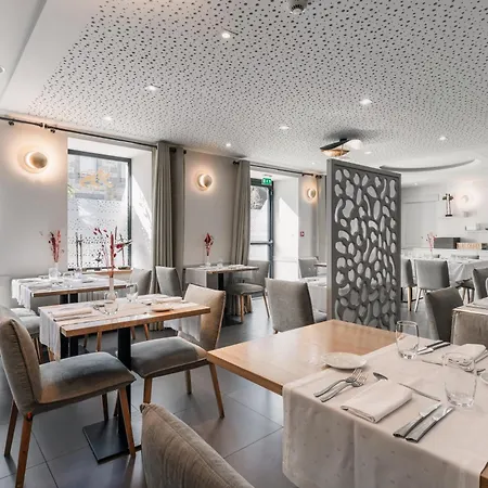 The Originals Boutique, Le Lion D'or, Fougères Ouest Hotel Maen Roch