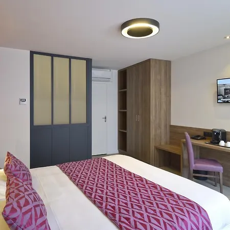 Hotel The Originals Boutique, Le Lion D'or, Fougères Ouest Maen Roch